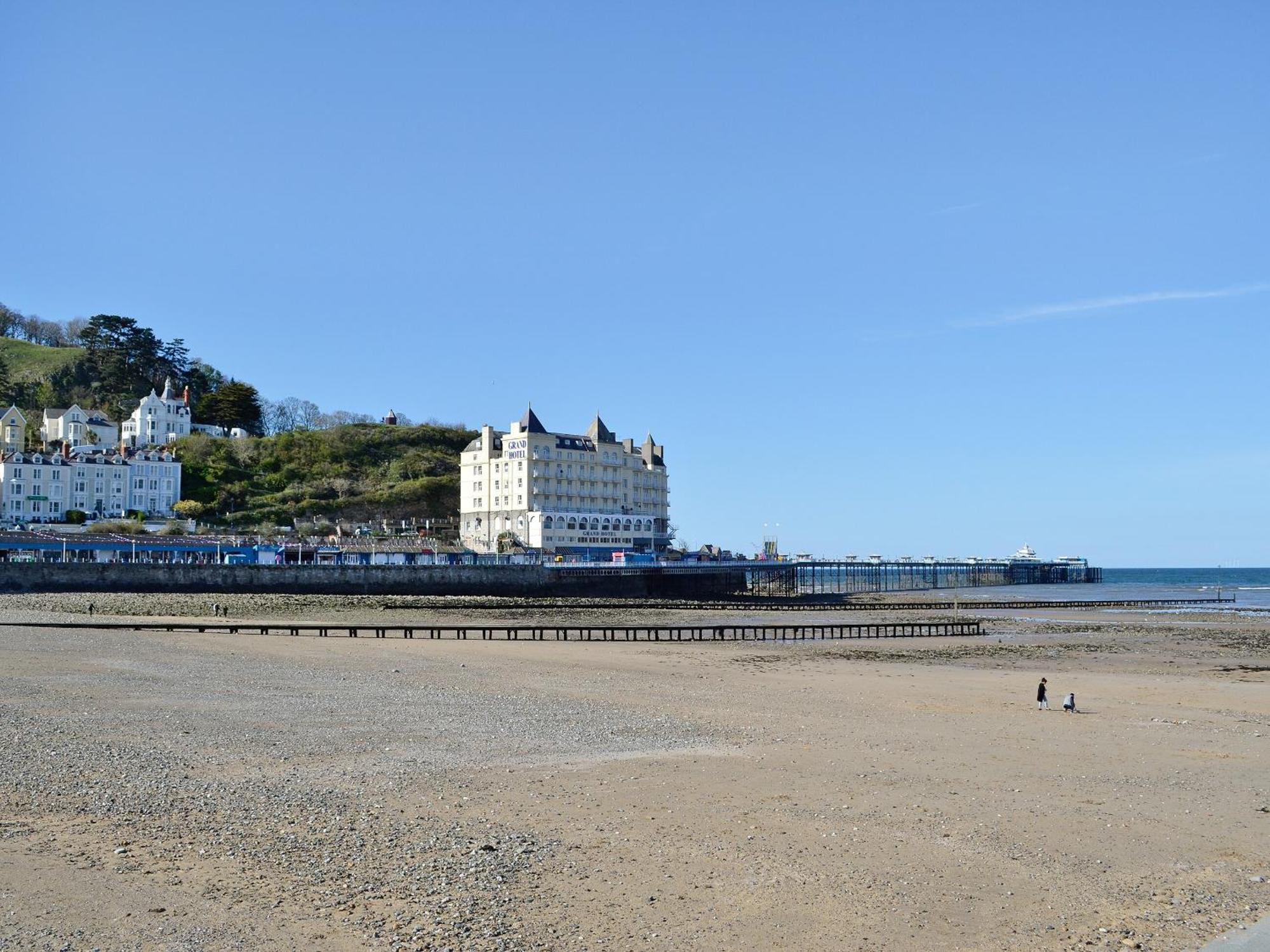 Granary Cottage Penrhyn Bay Esterno foto